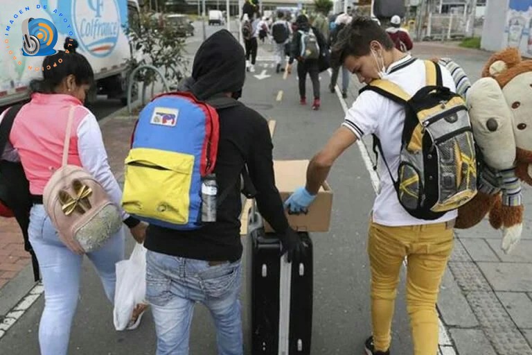  Funcionaria de Migración Colombia en Tame es déspota con los migrantes venezolanos